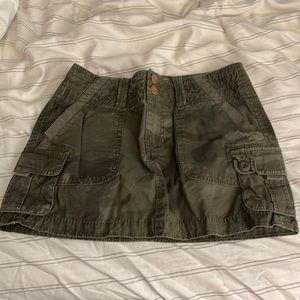 American Eagle size 0 camo skirt